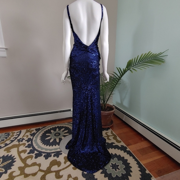 Nicole Bakti New Women's Gown - Picture 5 of 11